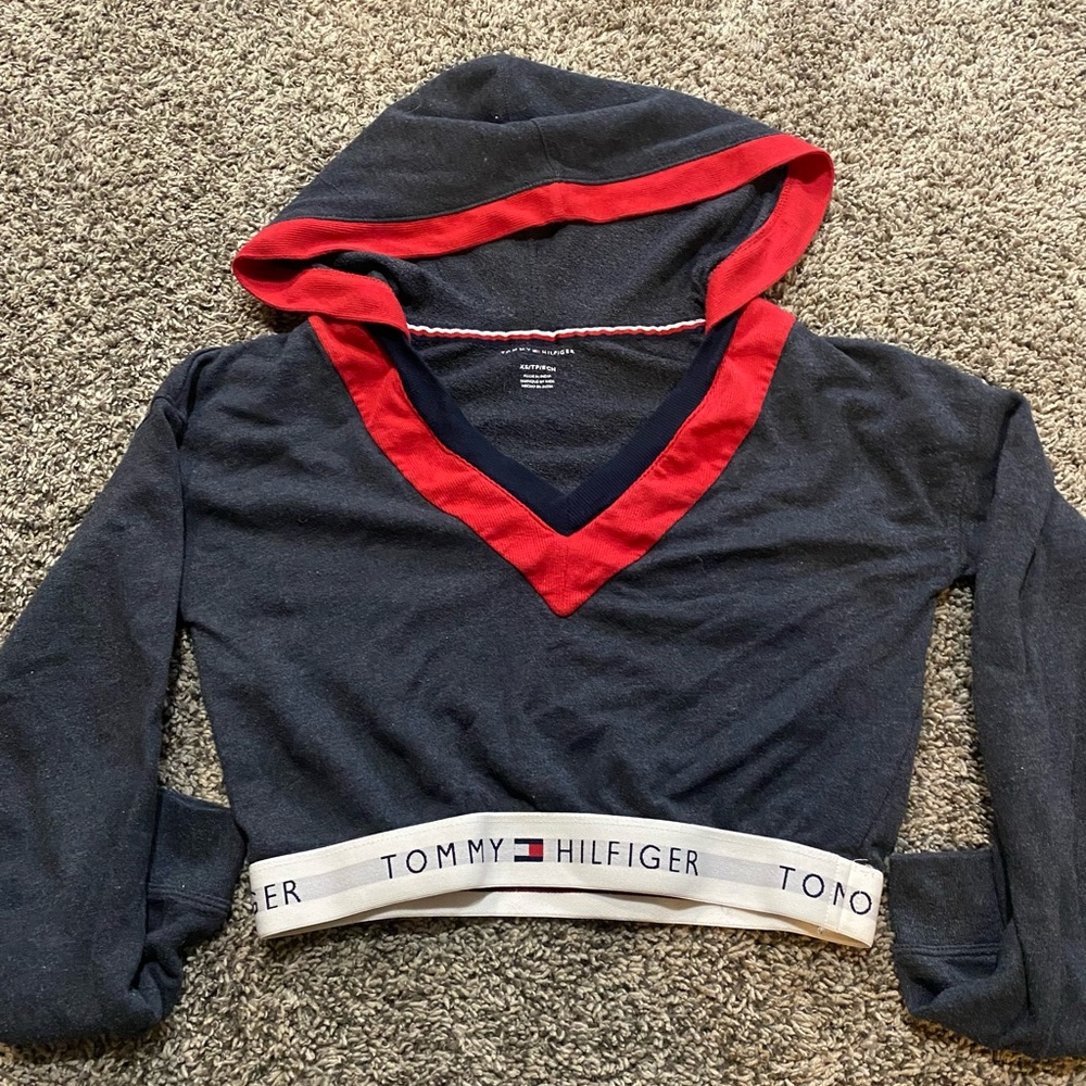 Tommy Hilfiger cropped hoodie